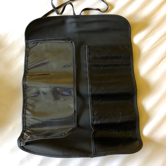 Organizer - Picture 2 of 2